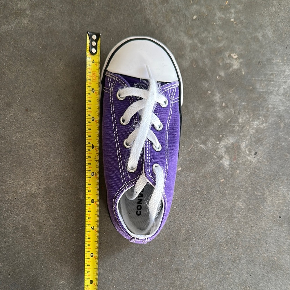 Converse Kids Purple Sneakers size 10 pre owned - Picture 13 of 13